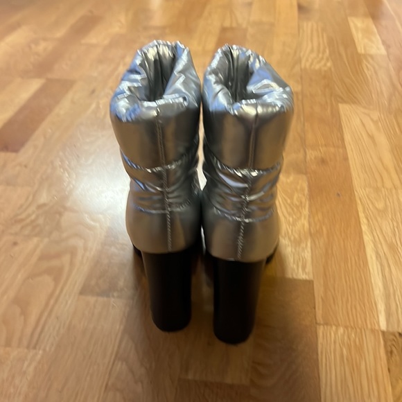 Metallic Boots - Picture 2 of 3